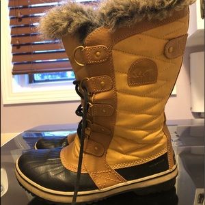 Sorel winter boot